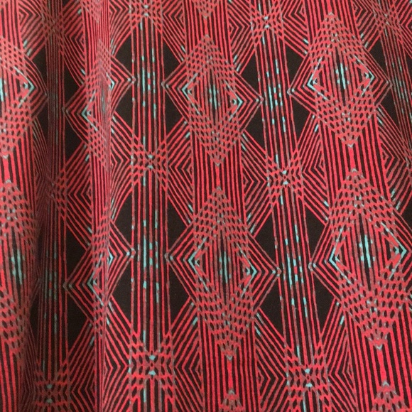 LuLaRoe Perfect T - Picture 4 of 4